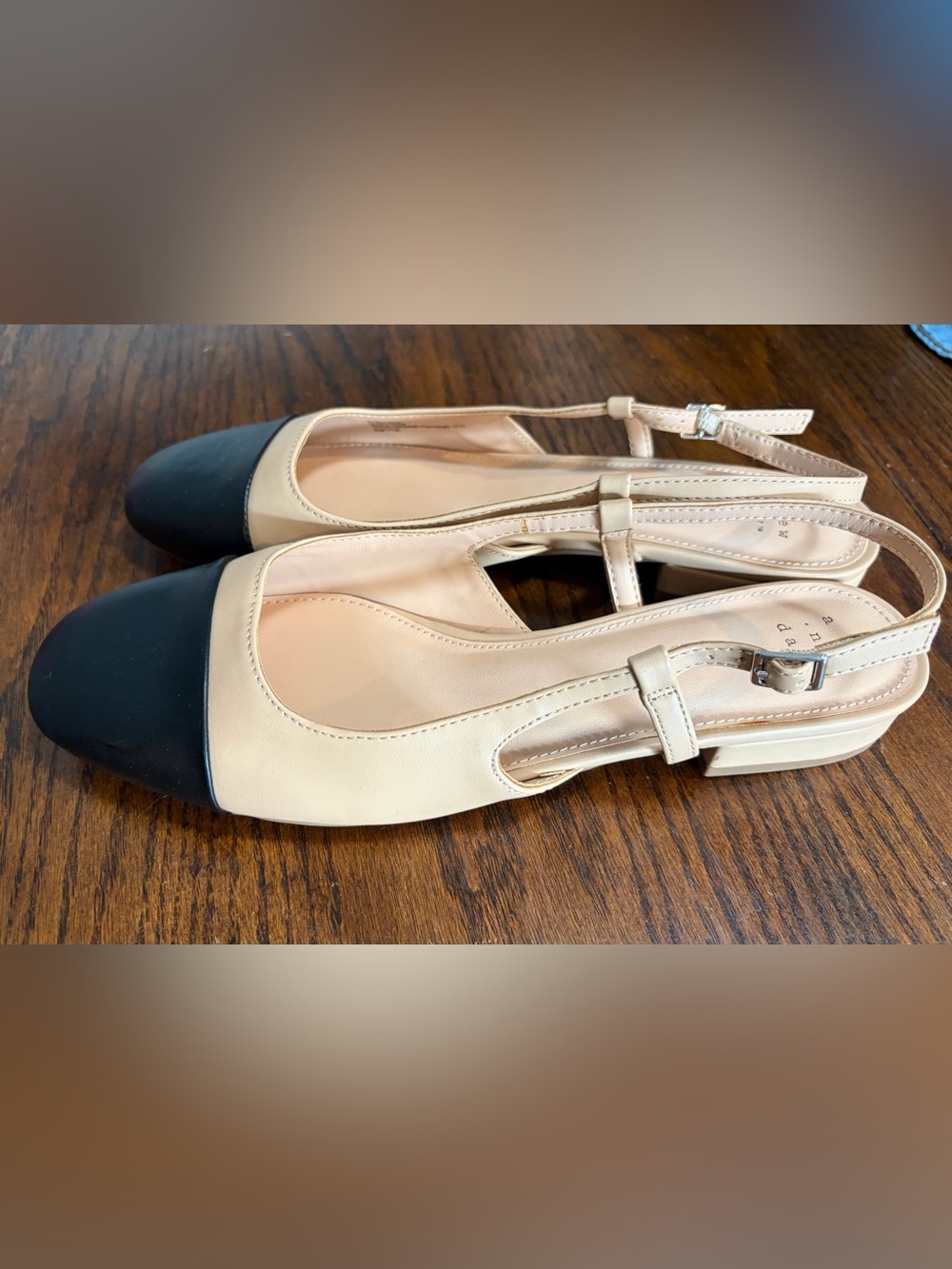 A New Day Beige and Black Two-Tone Capped Toe Slingback Flats. NWOT. Size 8.5